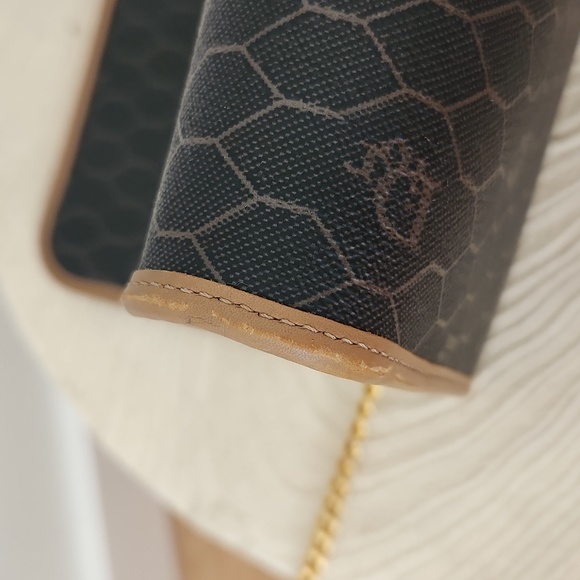 DIOR authenticated Christian Dior Honeycomb Chain Bag - Picture 9 of 10